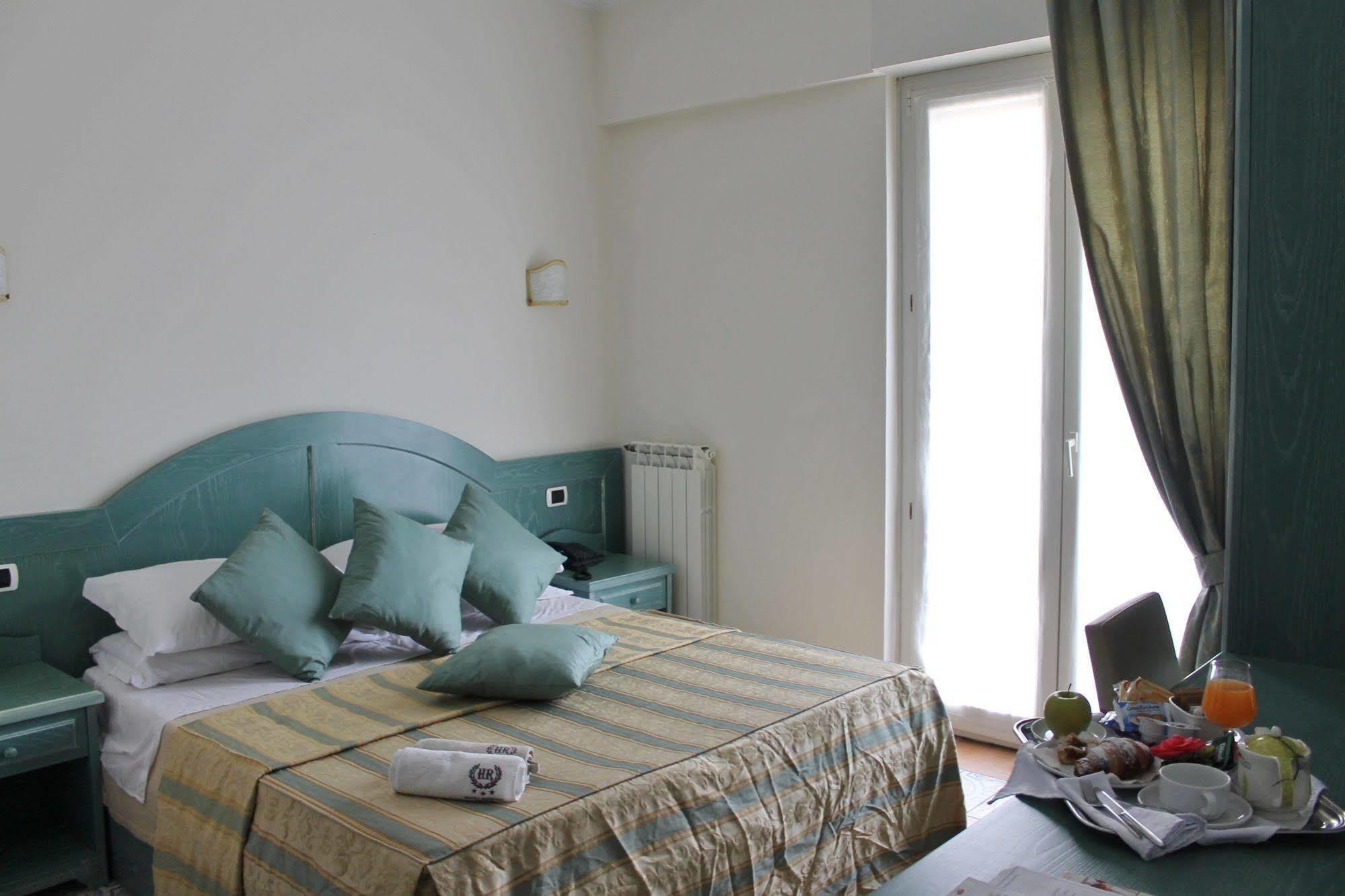 Riviera Hotel 3*