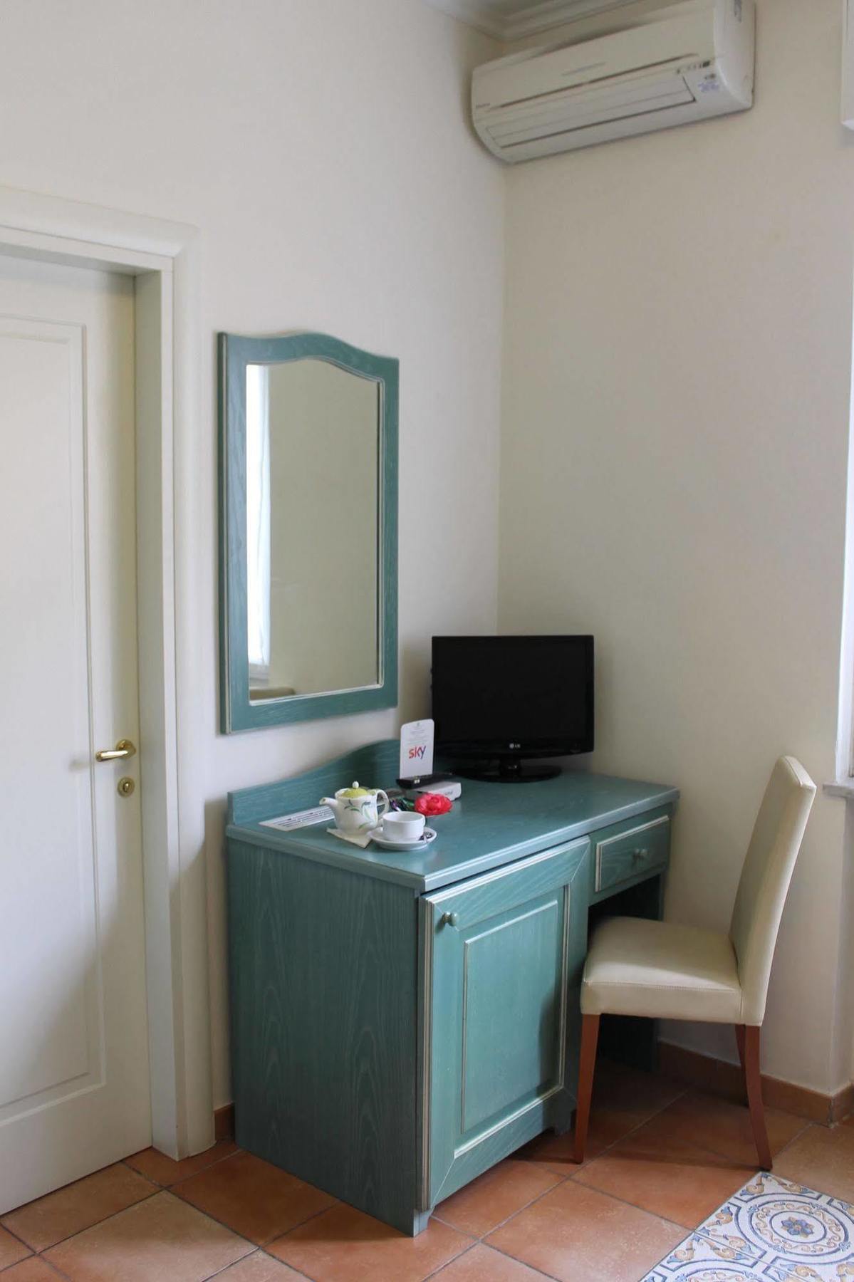 Riviera Hotel 3*